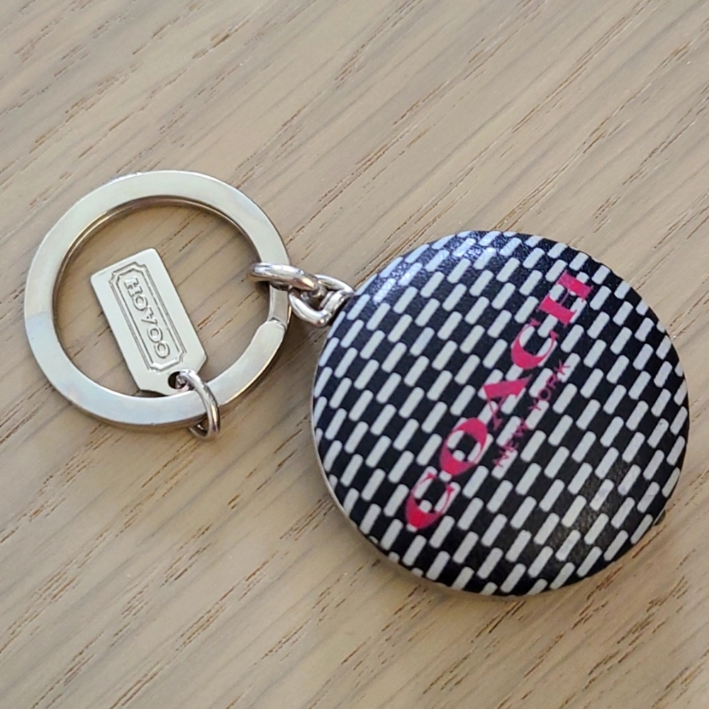 Coach keyring light